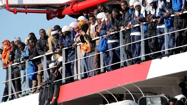 Migrants en Méditerranée - Sputnik Afrique