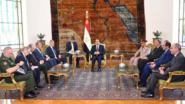 Le président égyptien Abdel Fattah al-Sissi reçoit les ministres russes des Affaires étrangères et de la Défense - Sputnik Afrique