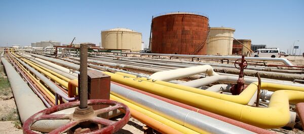 FILE PHOTO: A view shows al-Shuaiba oil refinery in southwest Basra, Iraq April 20, 2017. - Sputnik Afrique