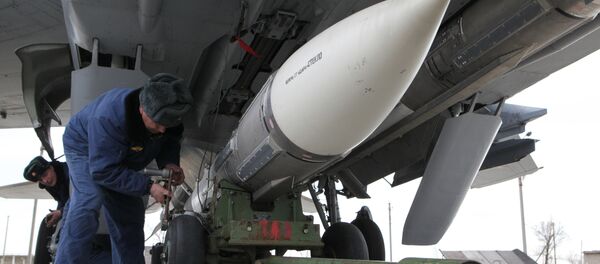 Un missile air-air pour équiper un chasseur MIG-31 Un missile air-air pour équiper un chasseur MIG-31 - Sputnik Afrique