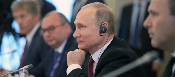 Президент РФ В. Путин принял участие в работе XXI Петербургского международного экономического форума - Sputnik Afrique