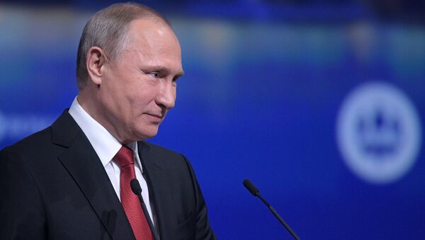 Poutine: je ne crie jamais sur les gens - Sputnik Afrique
