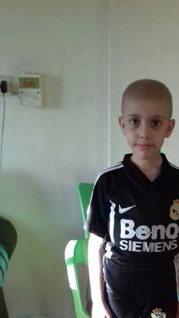 Taj, petit garçon de neuf ans atteint de leucémie - Sputnik Afrique