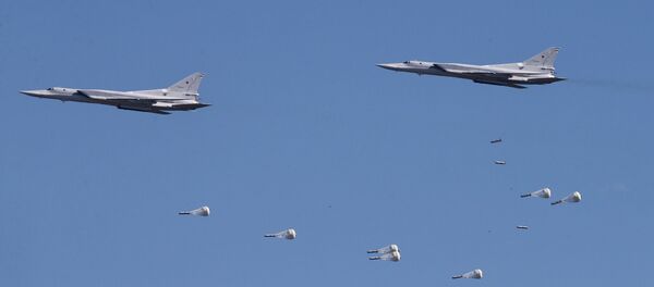 Les bombardiers stratégiques Tu-22 M3 lors du tournoi Avadarts-2017 Les bombardiers stratégiques Tu-22 M3 lors du tournoi Avadarts-2017 - Sputnik Afrique