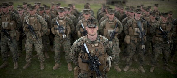 US army soldiers from the US Marine Corps stand in formation during a joint military training Platinum Lion 15-2 with Bulgaria's army at Novo Selo military ground on April 14, 2015 - Sputnik Afrique