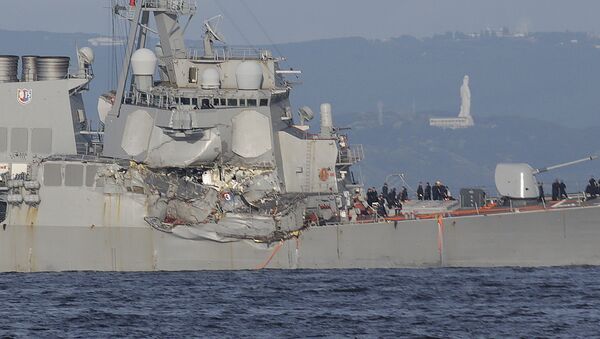 Un destroyer américain percute un cargo dans le Pacifique: 7 morts - Sputnik Afrique