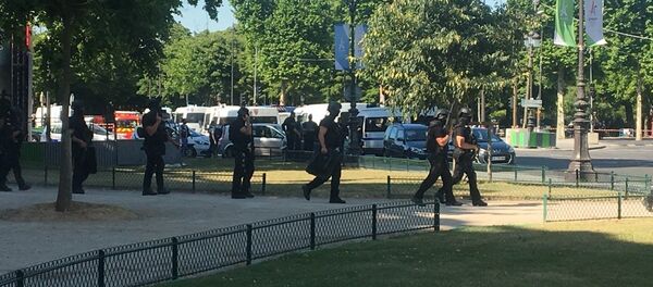 Champs-Élysées - Sputnik Afrique