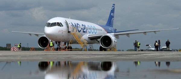 Le moyen-courrier russe MC-21 - Sputnik Afrique