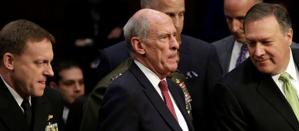 Mike Rogers, directeur de la NSA, Daniel Coats, directeur du Renseignement américain, et Mike Pompeo, directeur de la CIA - Sputnik Afrique