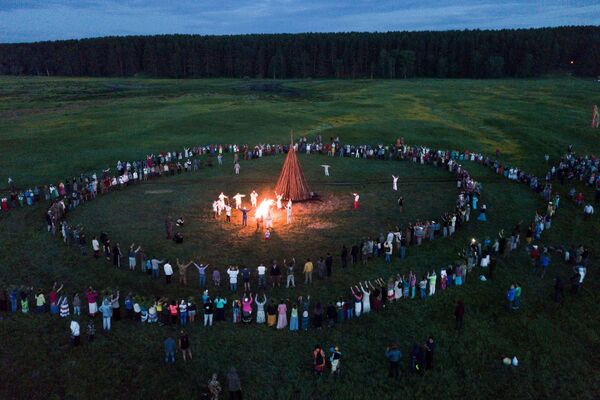 La fête du solstice d’été dans la région d’Omsk - Sputnik Afrique