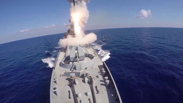 Tirs de missiles Kalibr contre les positions de Daech en Syrie - Sputnik Afrique