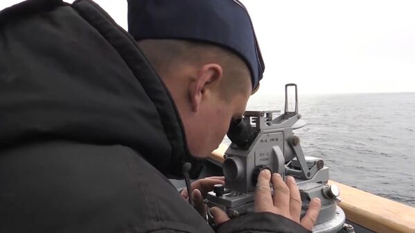 Le sous-marin Iouri Dolgorouki effectue un tir d’un missile Boulava - Sputnik Afrique