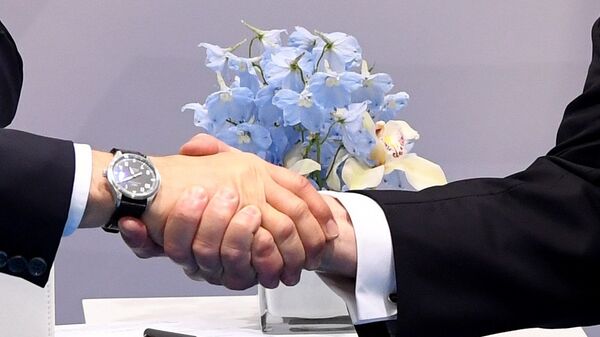 Donald Trump et Vladimir Poutine - Sputnik Afrique