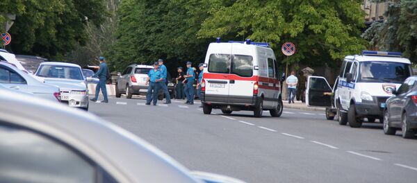 На месте взрыва в Луганске - Sputnik Afrique