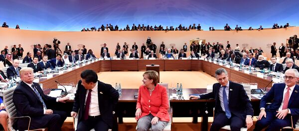 Vin, bière et pistes de danse: comment travaillent les journalises au G20 - Sputnik Afrique