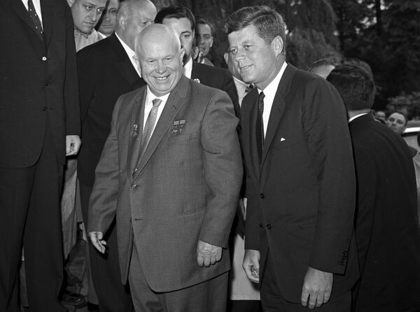 1961, Khrouchtchev et Kennedy 1961, Khrouchtchev et Kennedy - Sputnik Afrique