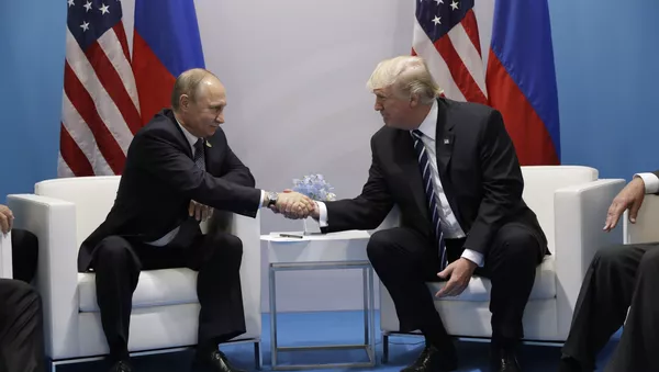 Donald Trump et Vladimir Poutine - Sputnik Afrique