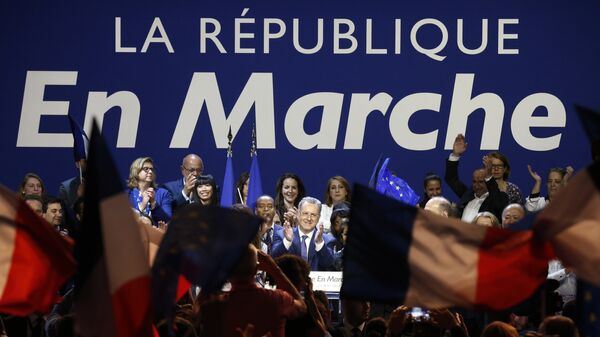French Minister of Territorial Cohesion Richard Ferrand (C) delivers a speech during a campaign meeting for the 90 La Republique en Marche (REM) party candidates in the Ile-de-France region for the upcoming legislative elections, on May 23, 2017, in Aubervilliers, near Paris. - Sputnik Afrique