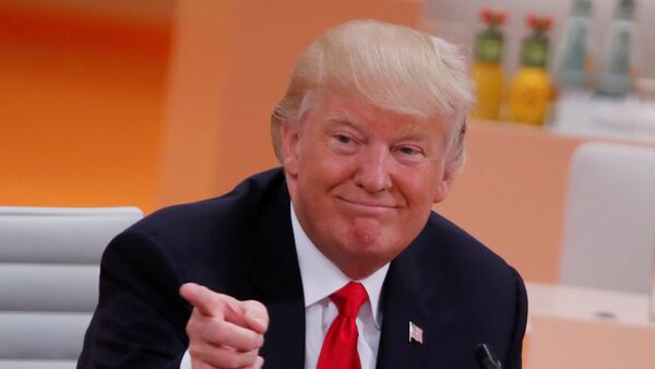 Un Président très intelligent: nouvelle passe d’armes entre Trump et les médias - Sputnik Afrique