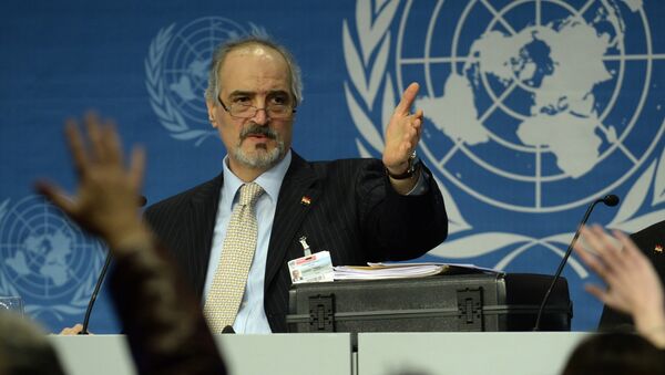 Permanent Representative of the Syrian Arab Republic to the United Nations Bachar Al-Jaafari gestures during a press conference closing the Geneva II peace talks on January 22, 2014 in Montreux. - Sputnik Afrique