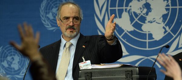 Permanent Representative of the Syrian Arab Republic to the United Nations Bachar Al-Jaafari gestures during a press conference closing the Geneva II peace talks on January 22, 2014 in Montreux. - Sputnik Afrique