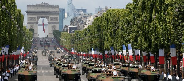 Défilé du 14 Juillet sur les Champs-Elysées - Sputnik Afrique