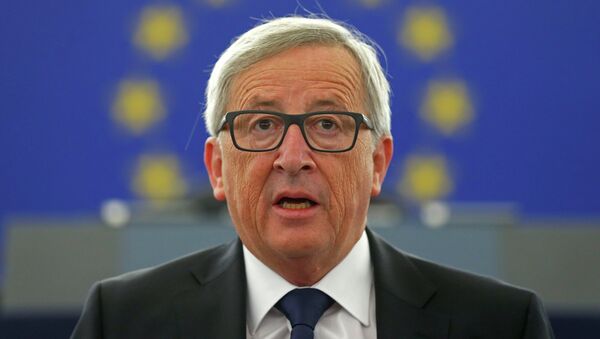 European Commission President Jean-Claude Juncker addresses the European Parliament in Strasbourg, France, September 9, 2015 - Sputnik Afrique