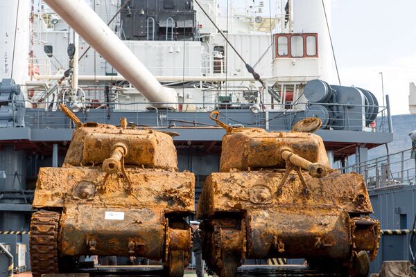La Flotte du Nord remonte des chars Sherman du fond de la mer de Barents - Sputnik Afrique