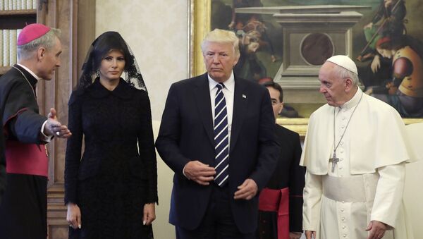 Pape François, Donald Trump et Melania Trump  - Sputnik Afrique