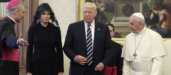 Pape François, Donald Trump et Melania Trump  - Sputnik Afrique