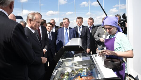 Президент РФ В. Путин посетил Международный авиасалон МАКС-2017 в подмосковном Жуковском - Sputnik Afrique