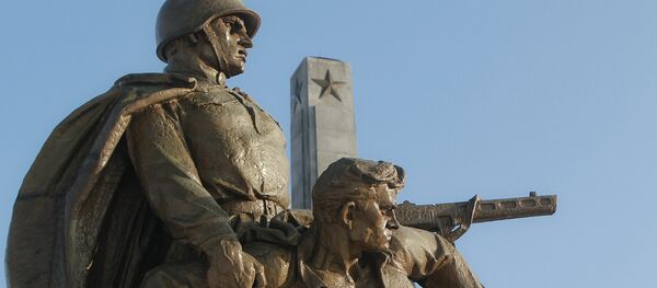 This Sunday Jan. 29, 2017 photo shows a monument of Soviet troops in Warsaw, Poland - Sputnik Afrique