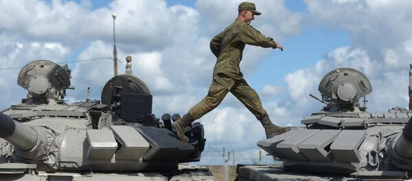 Le tirage au sort au biathlon en chars d’assaut à Alabino - Sputnik Afrique