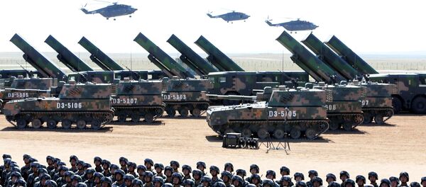 Soldiers of China's People's Liberation Army (PLA) take part in a military parade to commemorate the 90th anniversary of the foundation of the army at the Zhurihe military training base in Inner Mongolia Autonomous Region, China, July 30, 2017. - Sputnik Afrique
