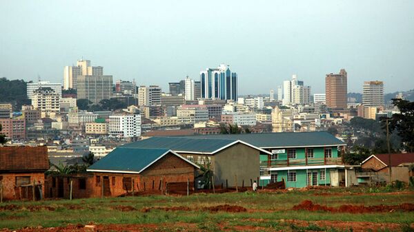 Вид на город Кампала в Уганде  - Sputnik Afrique