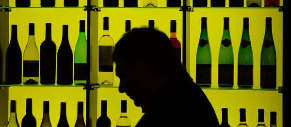 Стенд с вино-водочными изделиями одной из российских компаний на международной выставке продуктов питания Продэкспо-2015 - Sputnik Afrique