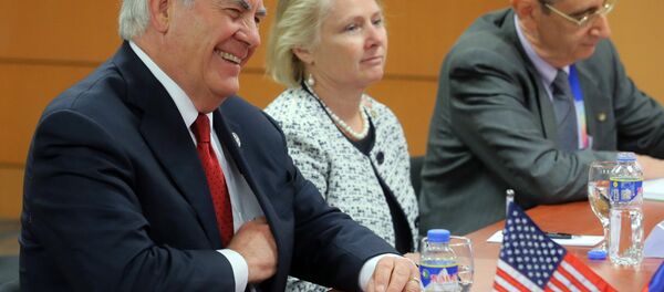 Rex Tillerson (à gauche) à Manille - Sputnik Afrique