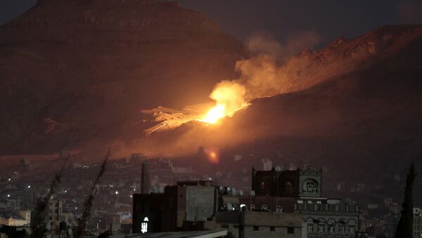 Arabische Koalition fliegt Bombenangriffe im Jemen (Archiv) - Sputnik Afrique