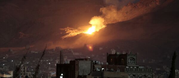 Arabische Koalition fliegt Bombenangriffe im Jemen (Archiv) Arabische Koalition fliegt Bombenangriffe im Jemen (Archiv) - Sputnik Afrique