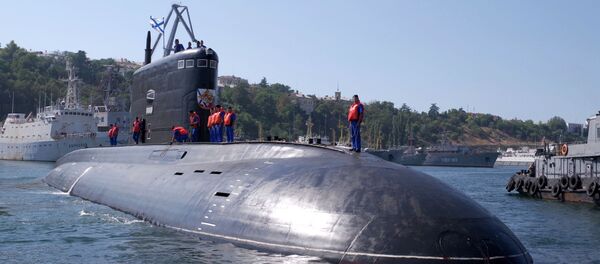 Des militaires servant sur le sous-marin diesel Krasnodar à Sébastopol - Sputnik Afrique