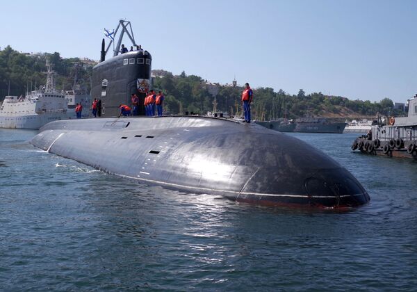 Des militaires servant sur le sous-marin diesel Krasnodar à Sébastopol - Sputnik Afrique