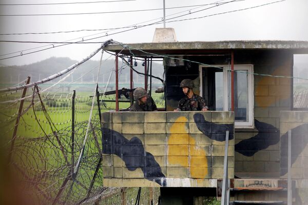 Des soldats sud-coréens en faction à Paju, en Corée du Sud - Sputnik Afrique