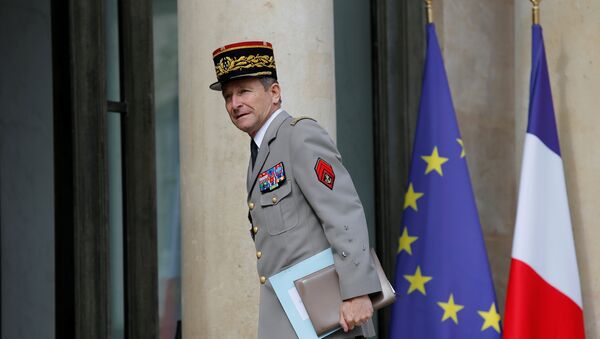 El jefe del Estado Mayor de las Fuerzas Armadas francesas, general Pierre de Villiers - Sputnik Afrique