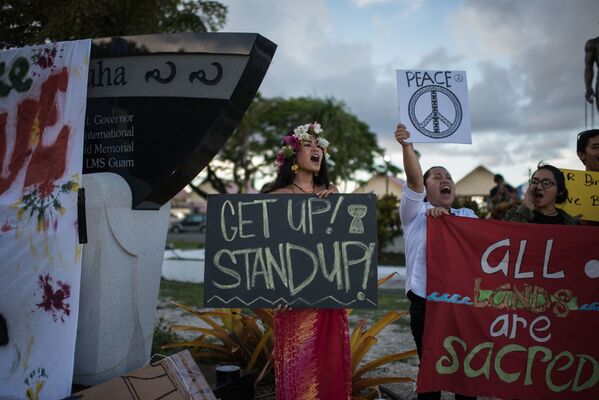 Des participants à la manifestation pour la décolonisation et la démilitarisation de Guam à Hagatna - Sputnik Afrique