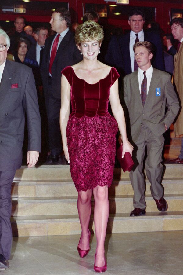 La princesse Diana avant l’ouverture du Liverpool Oratorio par Paul McCartney au Palais des Congrès de Lille, 1992 - Sputnik Afrique