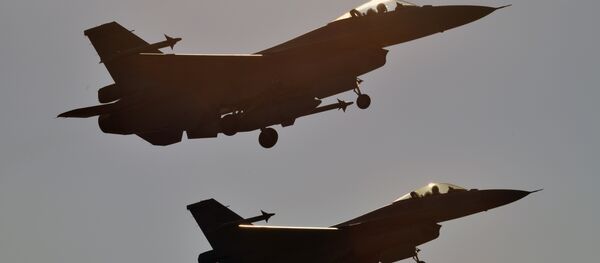 Deux F-16 américains (image d'archives) - Sputnik Afrique