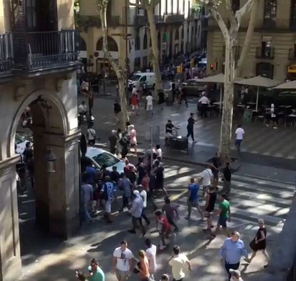Les lieux de l’attaque où une fourgonnette a percuté la foule à Barcelone, en Espagne - Sputnik Afrique