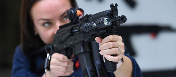 Les nouvelles inventions du consortium Kalachnikov au Forum international Armée 2017 Les nouvelles inventions du consortium Kalachnikov au Forum international Armée 2017 - Sputnik Afrique