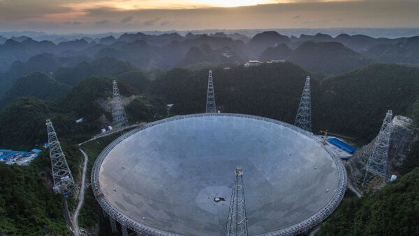 Le radiotélescope chinois FAST - Sputnik Afrique