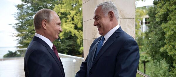 Президент РФ В. Путин встретился с премьер-министром Израиля Б. Нетаньяху Президент РФ В. Путин встретился с премьер-министром Израиля Б. Нетаньяху - Sputnik Afrique
